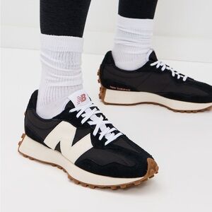 New Balance Black 327 Sneakers